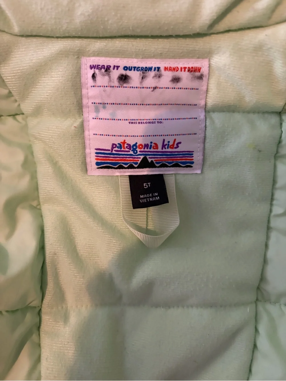 Play condition Patagonia kids winter jacket size 5T